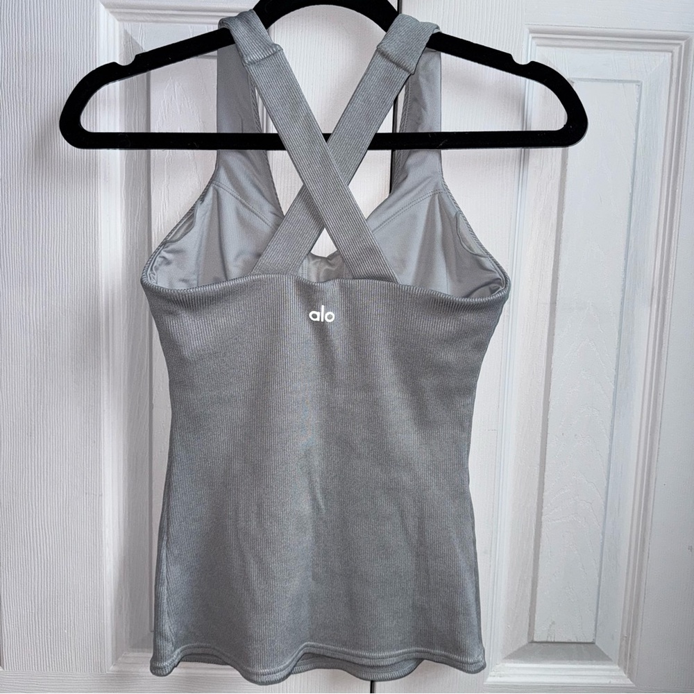 ALO Yoga Tank Top - Picture 4 of 6